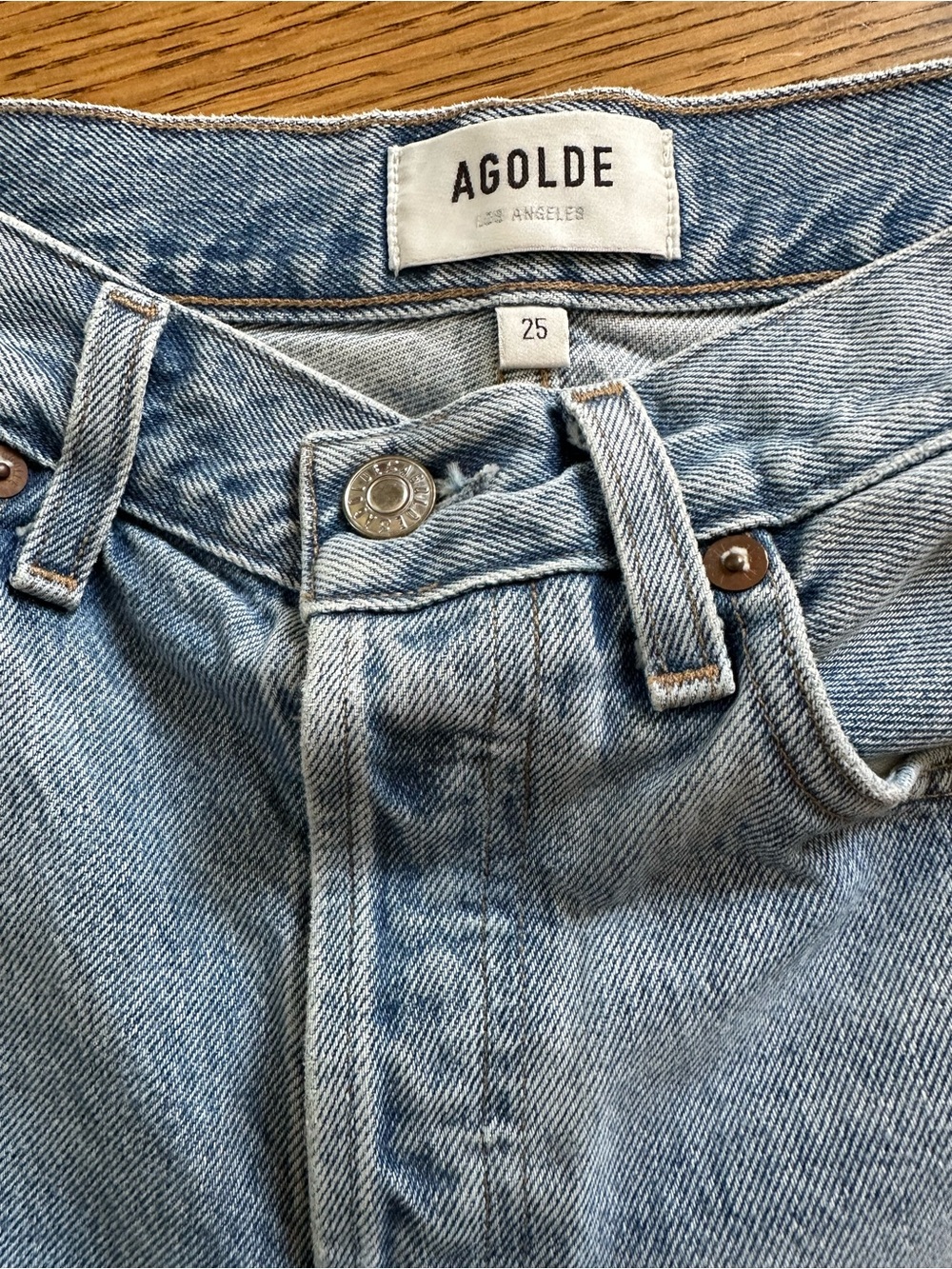 Agolde Riley High Rise Crop Jean Size 25 - Picture 11 of 11